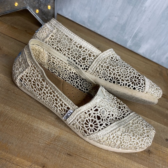 Crochet Lace Toms - Picture 5 of 6
